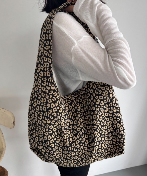 FUULLY STUDIO（フーリィーステューディオ）の「レオパードジャガードラウンドBAG（トートバッグ・レディース・オフホワイト/ベージュ・FREE）」の20枚目の写真