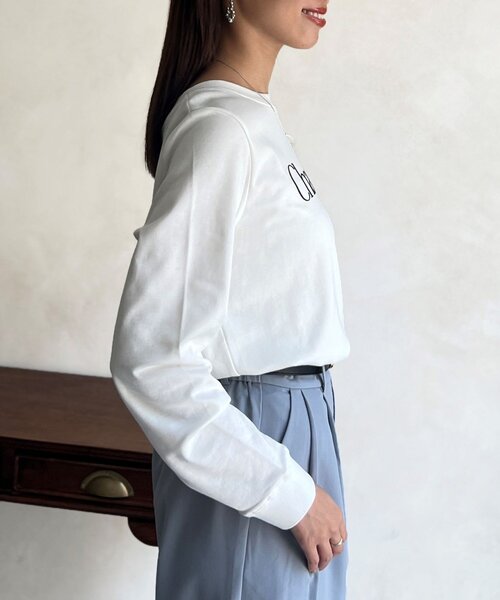 Chez toi(シェトワ)の「【撥水加工】トリケアロゴプリントロンT(Tシャツ/カットソー・レディース・オフホワイト/グレー/ブラック/グレイッシュベージュ・FREE)」の17枚目の写真