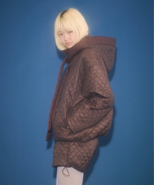 FEKETE（フェケテ）の「floral quilted shorts / 花柄キルティングショートパンツ（その他パンツ・レディース・アイボリー/イエロー/ブラウン・MEDIUM/SMALL/LARGE）」の12枚目の写真