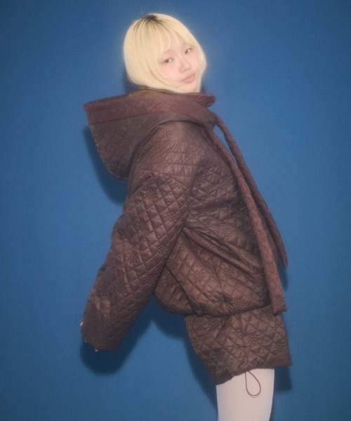 FEKETE（フェケテ）の「floral quilted shorts / 花柄キルティングショートパンツ（その他パンツ・レディース・アイボリー/イエロー/ブラウン・MEDIUM/SMALL/LARGE）」の14枚目の写真