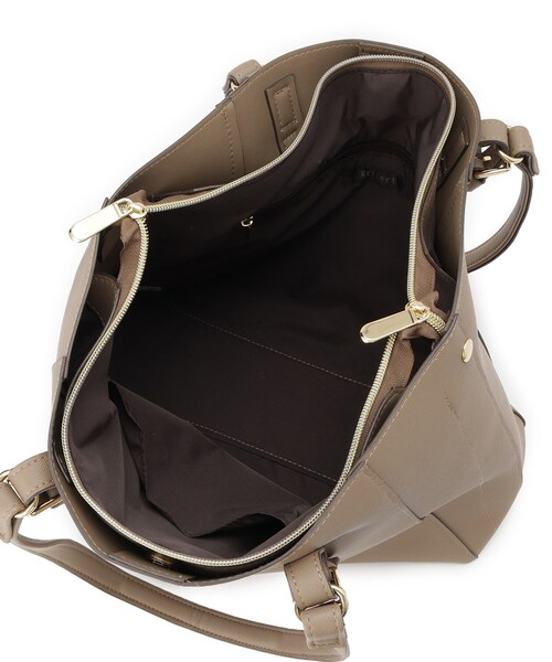 Reflect（リフレクト）の「【WEB先行カラーあり／たっぷり収納！／通勤におすすめ】’25秋冬毎日バッグ（トートバッグ・レディース・ブラック/ブラウン系/ダークブラウン/ピンク・00）」の15枚目の写真