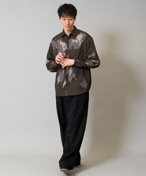 a.v.v(アーヴェヴェ)の「【イージーケア/シワになりにくい】ペインター柄ワイドシルエットシャツ【洗濯機で洗える/ストレッチ】(シャツ/ブラウス・メンズ・ブラウン/ブラック・48/46)」の3枚目の写真