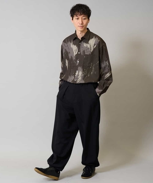 a.v.v(アーヴェヴェ)の「【イージーケア/シワになりにくい】ペインター柄ワイドシルエットシャツ【洗濯機で洗える/ストレッチ】(シャツ/ブラウス・メンズ・ブラウン/ブラック・48/46)」の8枚目の写真