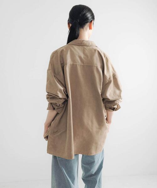 URBAN RESEARCH（アーバンリサーチ）の「スエードライクルーズシャツ（シャツ/ブラウス・レディース・ベージュ/ブラウン・FREE）」の17枚目の写真