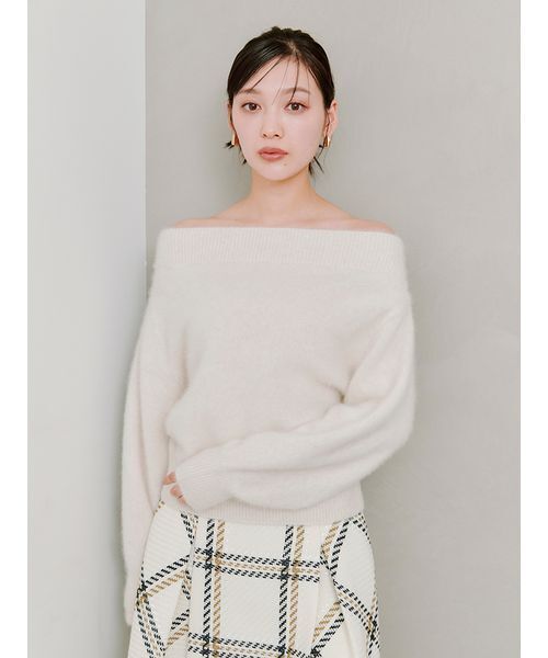 SNIDEL（スナイデル）の「フォックスアルパカオフショルプルオーバー