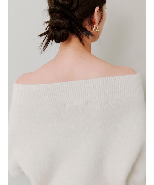 SNIDEL（スナイデル）の「フォックスアルパカオフショルプルオーバー（ニット/セーター・レディース・ライトグレー/ライトブルー/アイボリー/ワインレッド・F）」の10枚目の写真