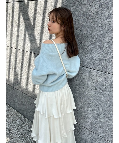 SNIDEL（スナイデル）の「フォックスアルパカオフショルプルオーバー（ニット/セーター・レディース・ライトグレー/ライトブルー/アイボリー/ワインレッド・F）」の18枚目の写真