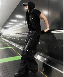 COSYHARU（コシハル）の「バイダーパラシュートブラックウォッシュカーゴデニム（デニムパンツ）」