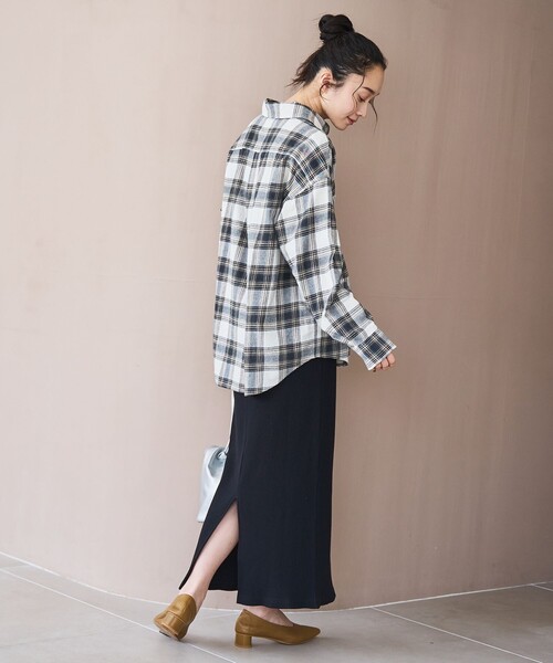coen（コーエン）の「オンブレチェックライトネルレギュラーシャツ（シャツ/ブラウス・レディース・オフホワイト/ダークグレー/ネイビー/ブラウン・L/M）」の11枚目の写真