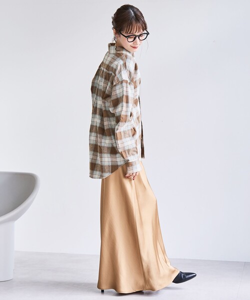 coen（コーエン）の「オンブレチェックライトネルレギュラーシャツ（シャツ/ブラウス・レディース・オフホワイト/ダークグレー/ネイビー/ブラウン・L/M）」の16枚目の写真