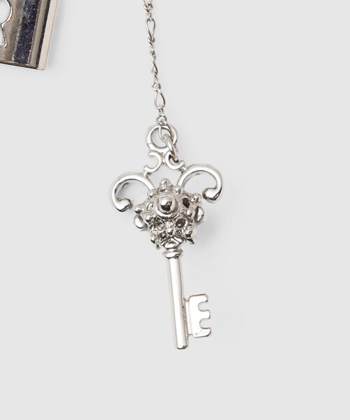 tanakadaisuke（タナカダイスケ）の「【tanakadaisuke/タナカダイスケ】key ＆ lock necklace/ネックレス（ネックレス・レディース・シルバー・FREE）」の3枚目の写真