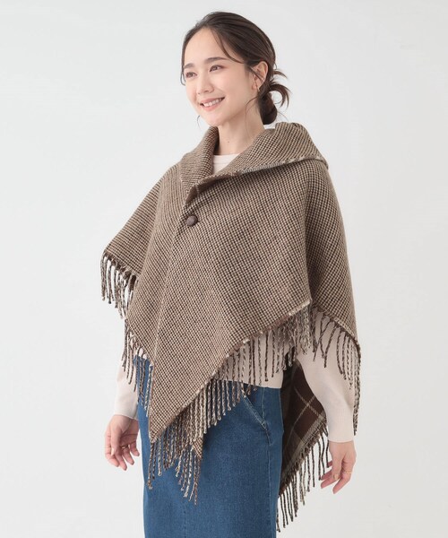 SHOO・LA・RUE（シューラルー）の「【リバーシブル】襟元ギャザー チェックポンチョ（ポンチョ・レディース・アイボリー系2/ブラウン系3/ブラック系2・00）」の21枚目の写真