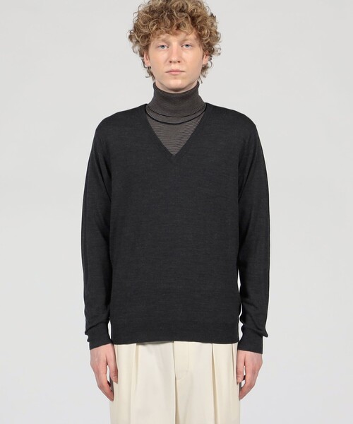 TOMORROWLAND tricot スーパーファインメリノウール Vネックプル