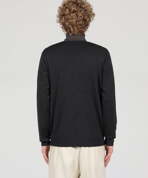 TOMORROWLAND (トゥモローランド)の「TOMORROWLAND tricot スーパーファインメリノウール Vネックプルオーバー S-WOOL(ニット/セーター・メンズ・ネイビー/ボルドー/グリーン/チャコールグレー・L/M/S/XS)」の8枚目の写真