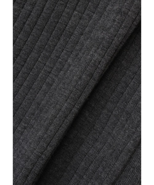 CINOH(チノ)の「CREW NECK TIGHT KNIT(ニット/セーター・レディース・チャコールグレー/ターコイズブルー/ブラウン・38)」の22枚目の写真