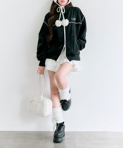 OLIVE des OLIVE(オリーブデオリーブ)の「ベロアトラックジャケット(Tシャツ/カットソー・レディース・ブラック/ブラウン/ピンク・FREE)」の10枚目の写真
