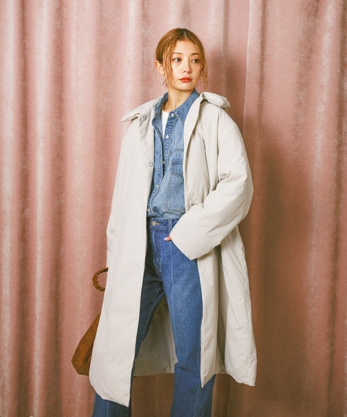 BAYFLOW（ベイフロー）の「[撥水加工付き!!軽量]ロングダウンコート（ダウンジャケット/コート・レディース・ブラック/グレイッシュベージュ・FREE）」の10枚目の写真