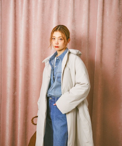 BAYFLOW（ベイフロー）の「[撥水加工付き!!軽量]ロングダウンコート（ダウンジャケット/コート・レディース・ブラック/グレイッシュベージュ・FREE）」の8枚目の写真