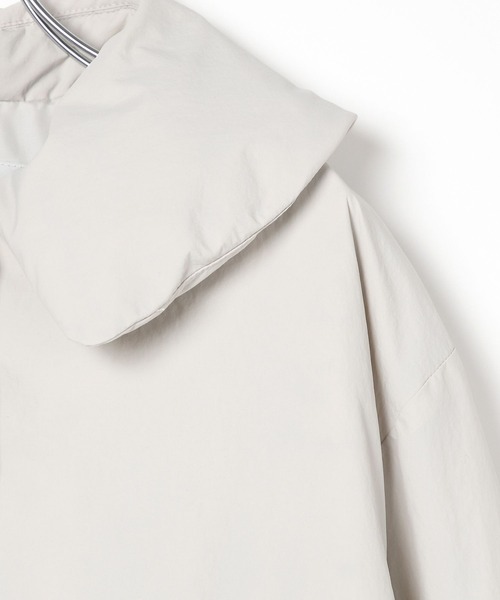 BAYFLOW（ベイフロー）の「[撥水加工付き!!軽量]ロングダウンコート（ダウンジャケット/コート・レディース・ブラック/グレイッシュベージュ・FREE）」の14枚目の写真