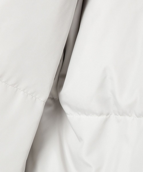 BAYFLOW（ベイフロー）の「[撥水加工付き!!軽量]ロングダウンコート（ダウンジャケット/コート・レディース・ブラック/グレイッシュベージュ・FREE）」の17枚目の写真