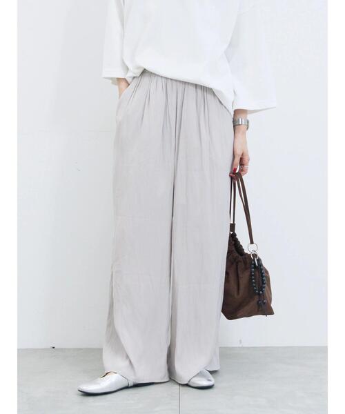 Samansa Mos2 blue(サマンサモスモスブルー)の「◎ビンテージサテンイージーパンツ(その他パンツ・レディース・ブラウン/ブラック/グレー・F)」の7枚目の写真