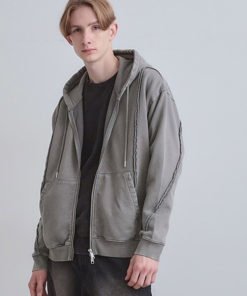 tk.TAKEO KIKUCHI(ティーケータケオキクチ)の「ヘヴィウェイトヴィンテージジップパーカ(パーカー・メンズ・グレー/ブラウン系その他/ブラック・03/02/01)」の1枚目の写真