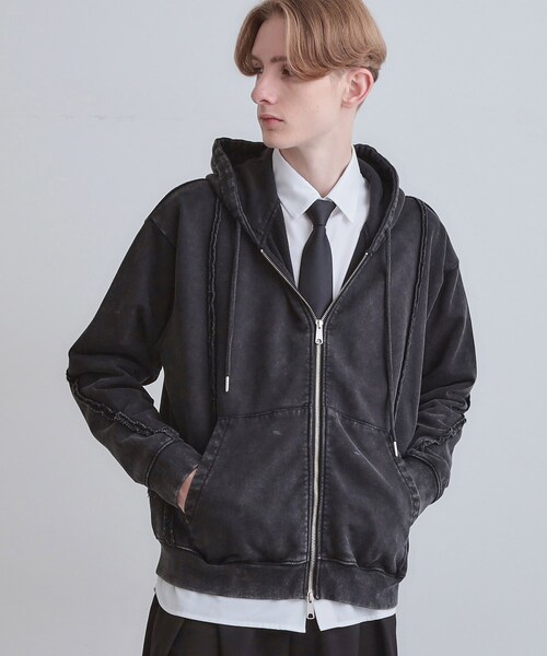 tk.TAKEO KIKUCHI(ティーケータケオキクチ)の「ヘヴィウェイトヴィンテージジップパーカ(パーカー・メンズ・グレー/ブラウン系その他/ブラック・03/02/01)」の2枚目の写真