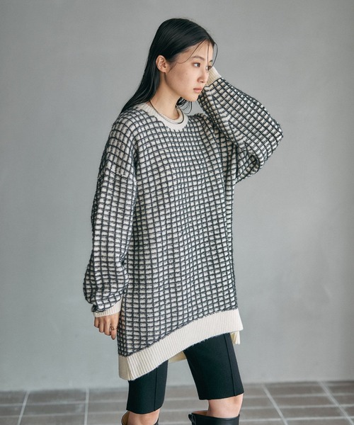 LEPSIM（レプシィム）の「ジャガード柄ニットチュニック　600814（ニット/セーター・レディース・アイボリー/ブラック/ブラウン・FREE）」の2枚目の写真