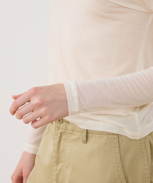 v::room（ヴィルーム）の「V;room シアータートルネックプルオーバー（Tシャツ/カットソー・レディース・イエロー/ライトグレー/ホワイト/ブラウン・1）」の10枚目の写真