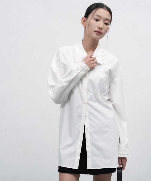 GENERAL IDEA(ジェネラルアイデア)の「【GENERAL IDEA】フリル襟オーバーサイズシャツ / FRILL COLLAR LOOSE FIT SHIRT(シャツ/ブラウス・レディース・スカイブルー/ブラック/ホワイト・L/M/S)」の2枚目の写真