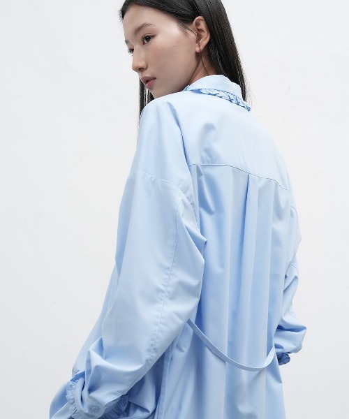 GENERAL IDEA(ジェネラルアイデア)の「【GENERAL IDEA】フリル襟オーバーサイズシャツ / FRILL COLLAR LOOSE FIT SHIRT(シャツ/ブラウス・レディース・スカイブルー/ブラック/ホワイト・L/M/S)」の17枚目の写真