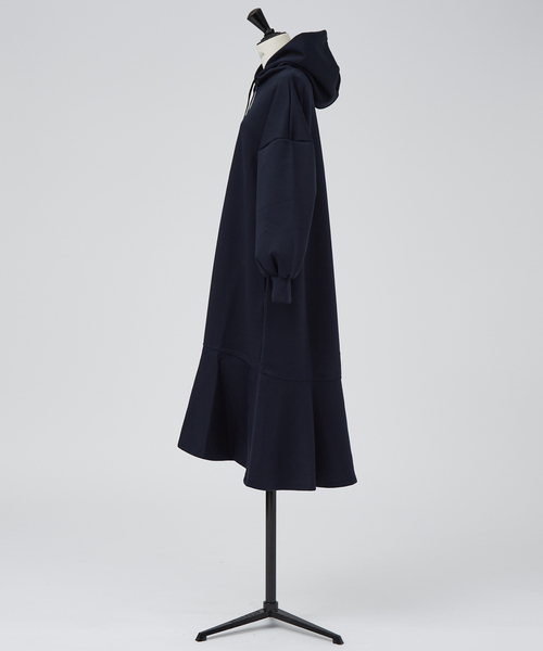 DESIGNWORKS(デザインワークス)の「【追加】ダンボールフードワンピース(ワンピース・レディース・カーキ/ブラック/グレー・フリー)」の15枚目の写真