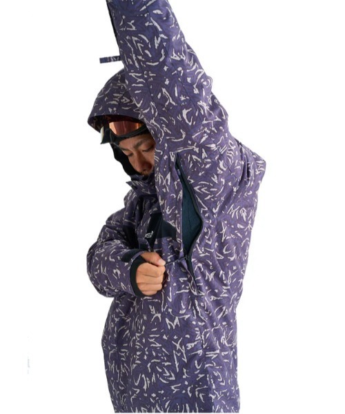 Quiksilver(クイックシルバー)の「MISSION PRINTED BLOC/クイックシルバースキースノーボードウェア(ジャケット)(マウンテンパーカー・メンズ・ブラック/パープル・SMALL/MEDIUM/LARGE)」の18枚目の写真