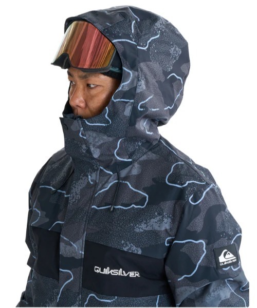 Quiksilver(クイックシルバー)の「MISSION PRINTED BLOC/クイックシルバースキースノーボードウェア(ジャケット)(マウンテンパーカー・メンズ・ブラック/パープル・SMALL/MEDIUM/LARGE)」の5枚目の写真