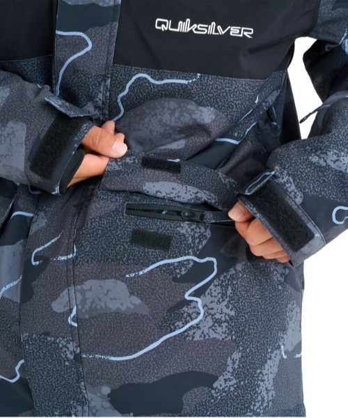 Quiksilver(クイックシルバー)の「MISSION PRINTED BLOC/クイックシルバースキースノーボードウェア(ジャケット)(マウンテンパーカー・メンズ・ブラック/パープル・SMALL/MEDIUM/LARGE)」の10枚目の写真