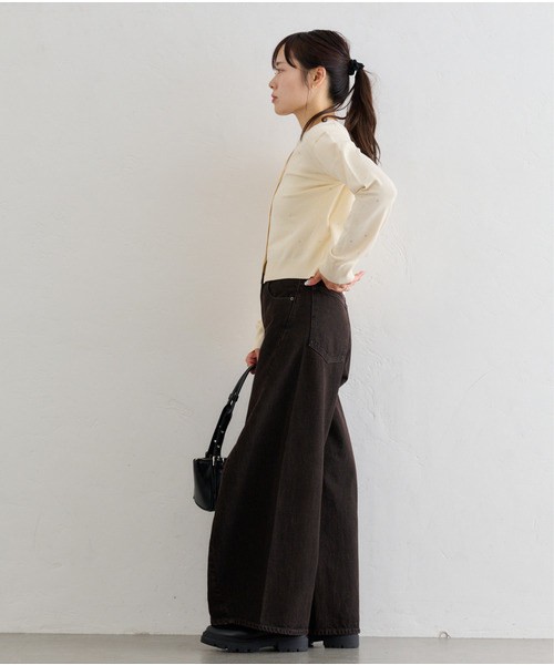 U by SPICK&SPAN(ユーバイスピックアンドスパン)の「フローストルーズバレルレッグデニム(デニムパンツ・レディース・ネイビー/ブラウン・38/36)」の4枚目の写真