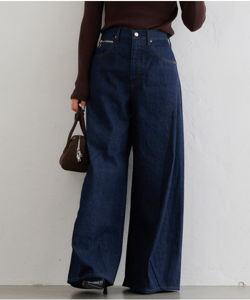 U by SPICK&SPAN(ユーバイスピックアンドスパン)の「フローストルーズバレルレッグデニム(デニムパンツ・レディース・ネイビー/ブラウン・38/36)」の11枚目の写真