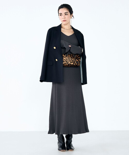 NOLLEY’S（ノーリーズ）の「《手洗い可能》フイット＆フレアーVネックワンピース（ワンピース・レディース・ブラック/チャコールグレー・36/38）」の7枚目の写真