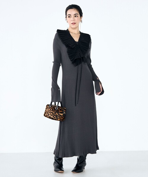 NOLLEY’S（ノーリーズ）の「《手洗い可能》フイット＆フレアーVネックワンピース（ワンピース・レディース・ブラック/チャコールグレー・36/38）」の16枚目の写真