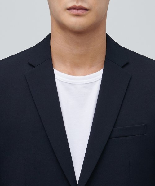 MUSINSA STANDARD(ムシンサスタンダード)の「軽量ベーシックブレザー【ネイビー】(テーラードジャケット・メンズ・その他・MEDIUM/LARGE/X-LARGE)」の4枚目の写真