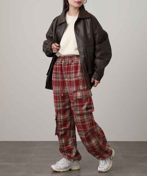 .WORKS(ドットワークス)の「.works 紡毛タータンチェックカーゴパンツ(カーゴパンツ・レディース・レッド/ネイビー/ダークブラウン・M)」の12枚目の写真