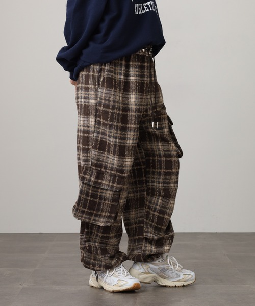 .WORKS(ドットワークス)の「.works 紡毛タータンチェックカーゴパンツ(カーゴパンツ・レディース・レッド/ネイビー/ダークブラウン・M)」の7枚目の写真