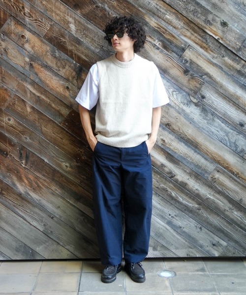 Rinascente（リナシェンテ）の「【Rinascente/リナシェンテ】CALAN　ニット　ベスト　ウール使用（ニット/セーター・メンズ・ベージュ/グレー/ブラウン/サックスブルー/ネイビー・MEDIUM/LARGE）」の6枚目の写真