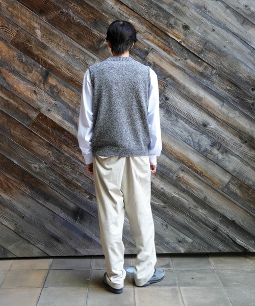 Rinascente（リナシェンテ）の「【Rinascente/リナシェンテ】CALAN　ニット　ベスト　ウール使用（ニット/セーター・メンズ・ベージュ/グレー/ブラウン/サックスブルー/ネイビー・MEDIUM/LARGE）」の21枚目の写真