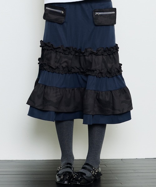 LUVISTRUE(ラヴイズトゥルー)の「EV POCKET SKIRT(スカート・レディース・ネイビー/ブラック・FREE)」の2枚目の写真