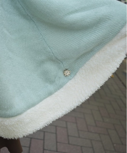 axes femme（アクシーズファム）の「パール裏ボアニットポンチョ（カーディガン/ボレロ・レディース・ホワイト/ミント/ワイン・FREE）」の9枚目の写真