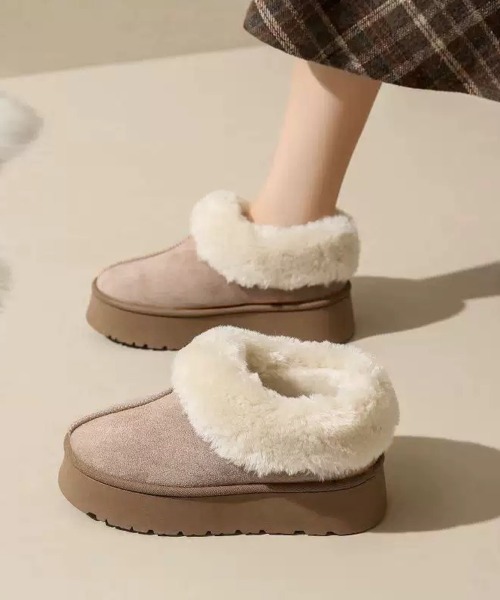 Miniministore(ミニミニストア)の「厚底ムートブーツ もこもこショートブーツ(ブーツ・レディース・ピンクベージュ/ブラック/アイボリー/キャメル・23.5cm/24.0cm/24.5cm/25.0cm/23.0cm)」の18枚目の写真