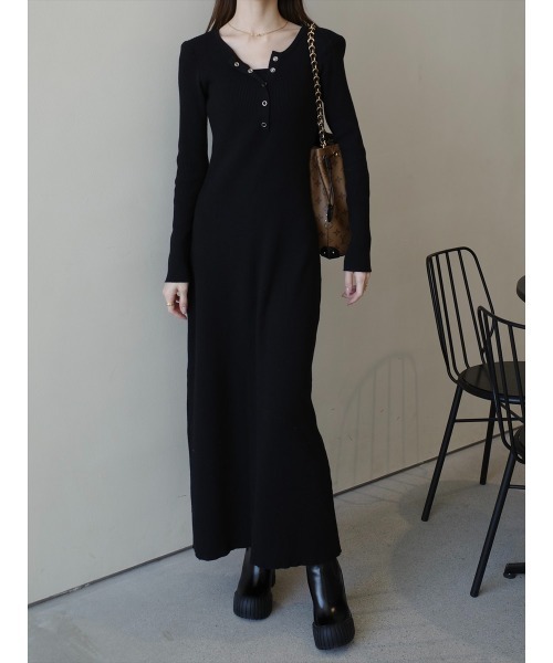 amel（エイメル）の「ボタンレイヤードデザインニットワンピース / グレー（ワンピース・レディース・グレー・FREE）」の19枚目の写真