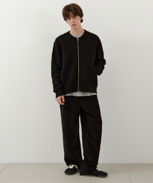 WEDNESDAY OASIS(ウェンズデーオアシス)の「プレーンコーデュロイワイドパンツ_BLACK(W25-PT39)(その他パンツ・メンズ・ブラック・MEDIUM/LARGE)」の2枚目の写真