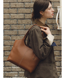 DEMERIEL（ドゥメリエル）の「90 Veneta Bag Medium Tan Brown（ショルダーバッグ）」